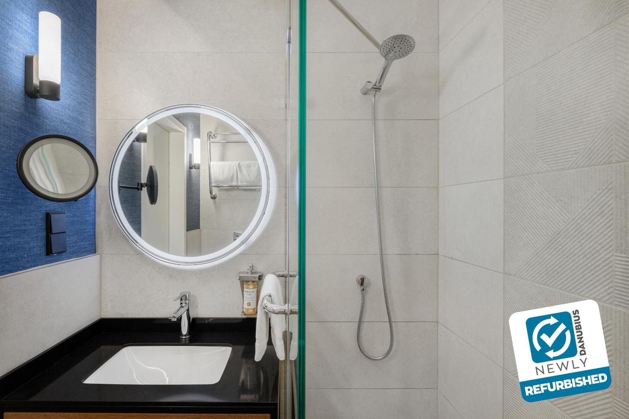Premium Twin Room with River View ( newly refurbished ),1382177303:JPEG